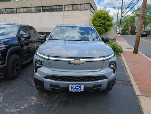2025 Chevrolet Silverado EV LT