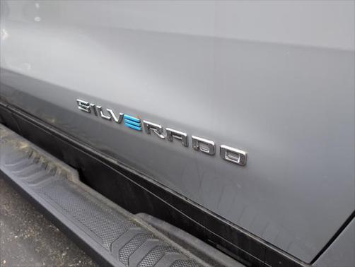 2025 Chevrolet Silverado EV LT