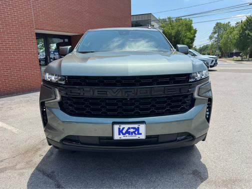 Silver Sage Metallic 2023 Chevrolet Suburban RST