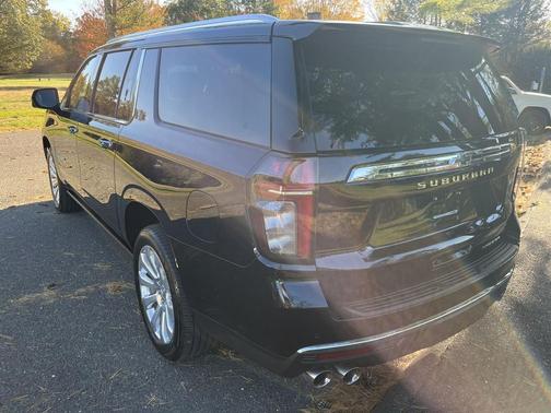 2024 Chevrolet Suburban Premier