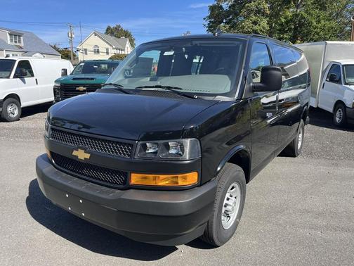 2025 Chevrolet Express 2500 RWD 2500 Regular Wheelbase WT