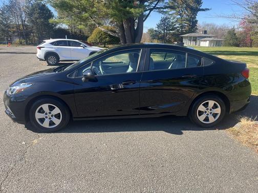 2018 Chevrolet Cruze LS