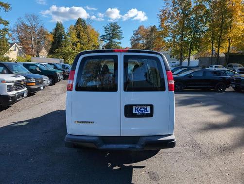 2025 Chevrolet Express 2500 RWD 2500 Regular Wheelbase WT