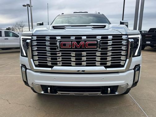 2025 GMC Sierra 2500 Denali