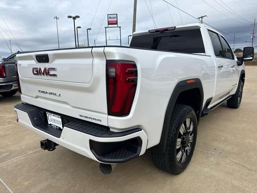2025 GMC Sierra 2500 Denali