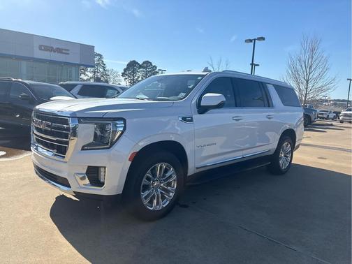 2022 GMC Yukon XL SLT
