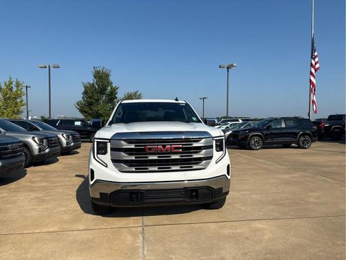 2025 GMC Sierra 1500 SLE