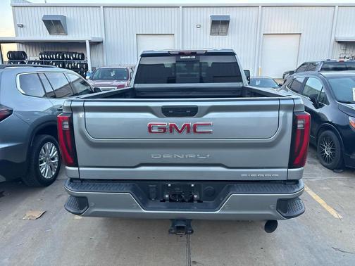 2024 GMC Sierra 2500 Denali
