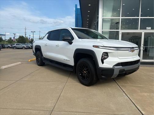 2025 Chevrolet Silverado EV LT