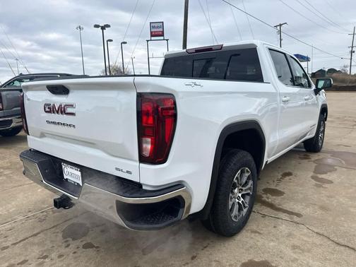 2026 GMC Sierra 1500 SLE