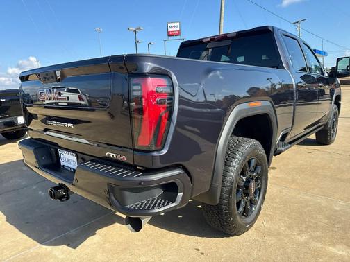 2026 GMC Sierra 2500 AT4