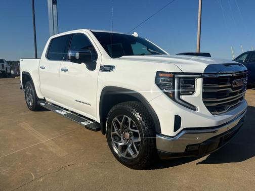 Summit White 2026 GMC Sierra 1500 SLT