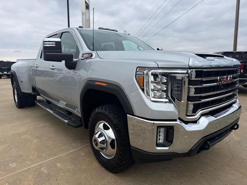 2023 GMC Sierra 3500 SLT