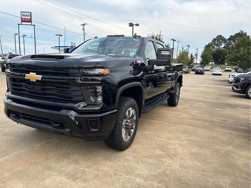2026 Chevrolet Silverado 2500 Custom