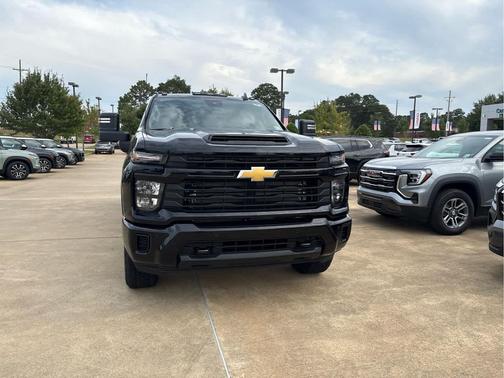 2026 Chevrolet Silverado 2500 Custom