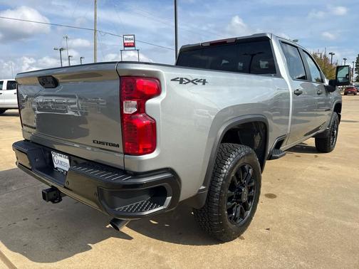 2026 Chevrolet Silverado 2500 Custom