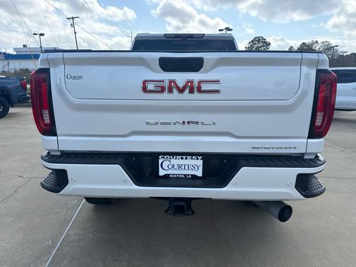2023 GMC Sierra 2500 Denali