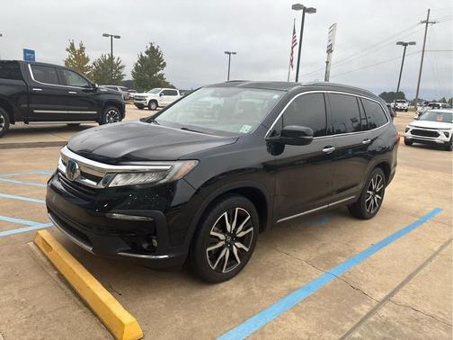 2019 Honda Pilot Touring 8-Passenger