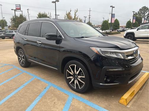 2019 Honda Pilot Touring 8-Passenger