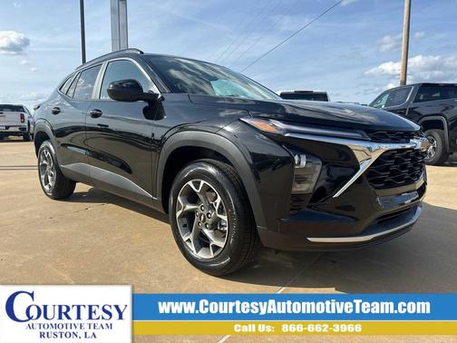 Mosaic Black Metallic 2026 Chevrolet Trax LT