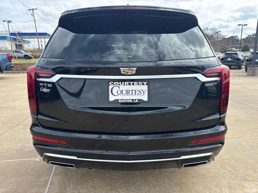 2023 Cadillac XT6 Luxury FWD