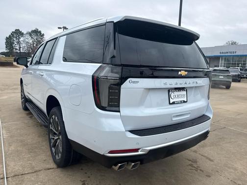 2026 Chevrolet Suburban High Country, 4WD