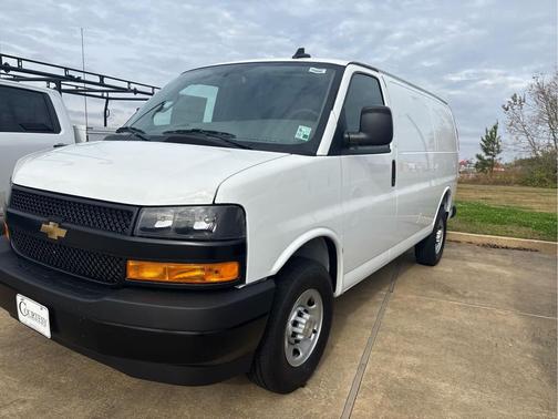2025 Chevrolet Express 2500 RWD 2500 Regular Wheelbase WT
