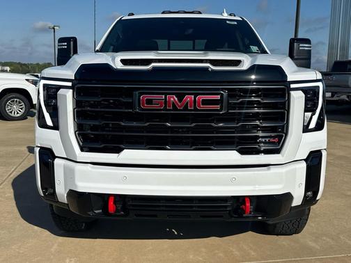 2026 GMC Sierra 2500 AT4
