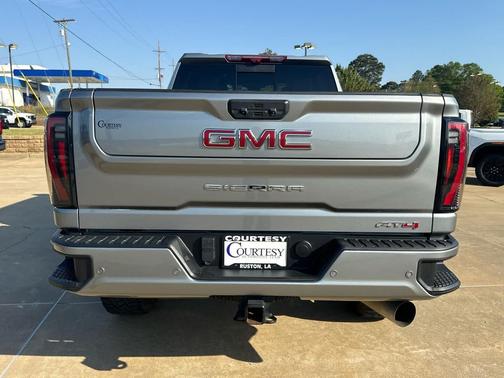 2024 GMC Sierra 2500 AT4