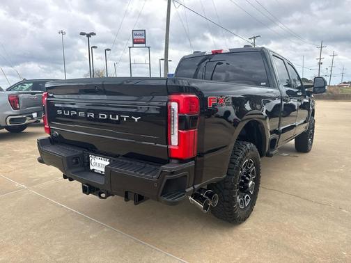 2025 Ford F-250 Platinum