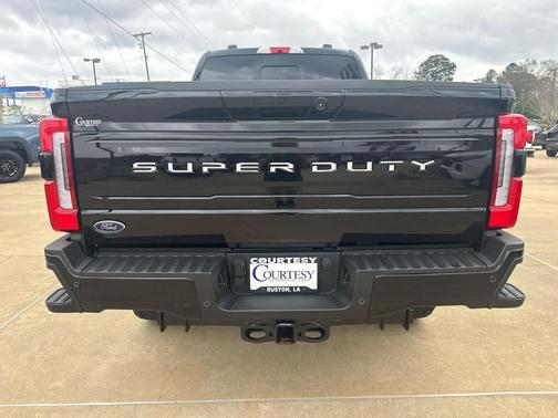 2025 Ford F-250 Platinum