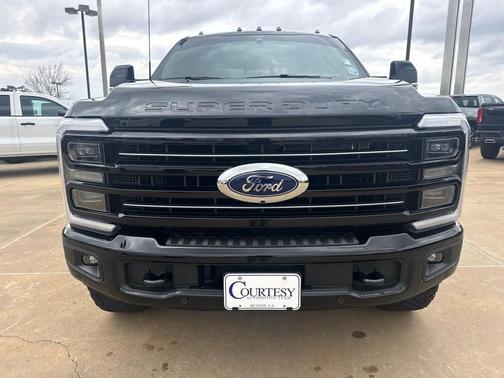 2025 Ford F-250 Platinum