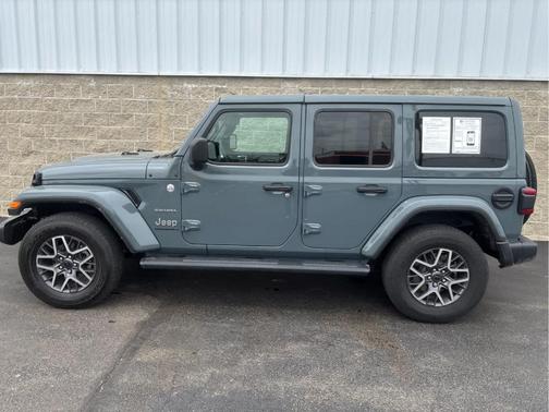 2024 Jeep Wrangler Sahara