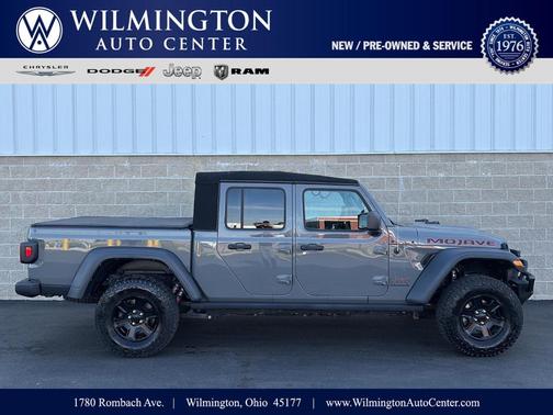 Sting Gray Clearcoat 2023 Jeep Gladiator Mojave