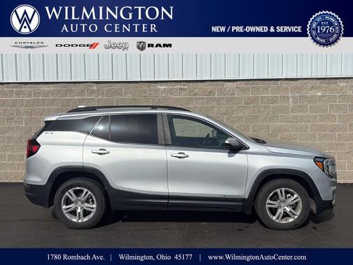 Quicksilver Metallic 2022 GMC Terrain SLE