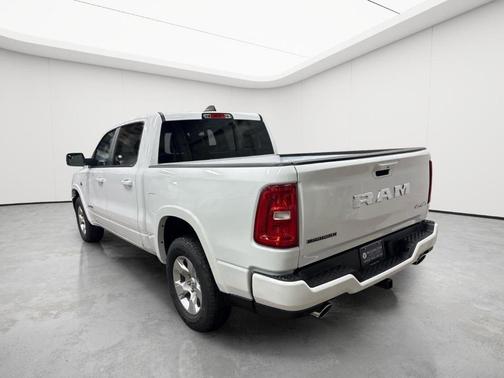 Bright White Clearcoat 2026 RAM 1500 Big Horn