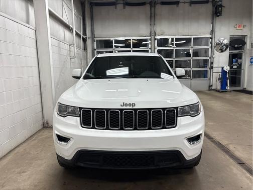 2019 Jeep Grand Cherokee Laredo E