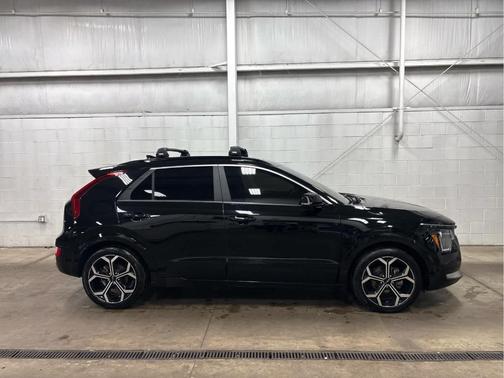 2023 Kia Niro EX Touring