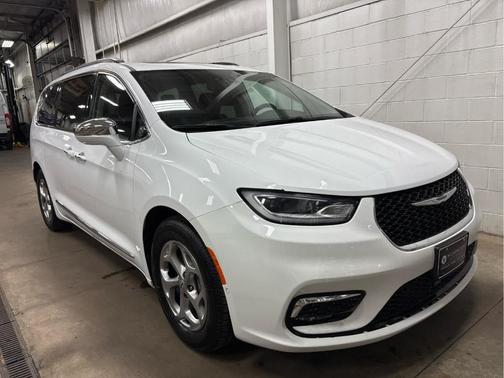 2022 Chrysler Pacifica Limited