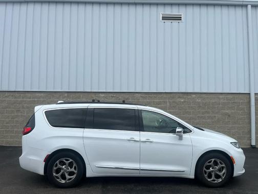 2022 Chrysler Pacifica Limited