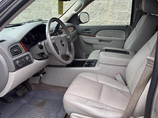 Champagne Silver 2014 Chevrolet Tahoe LT