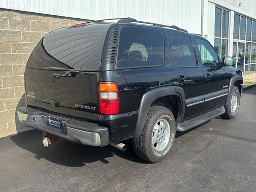 Onyx Black 2002 Chevrolet Tahoe LT