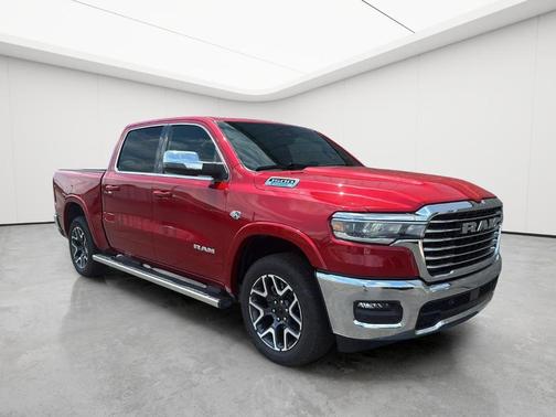 Molten Red Pearlcoat 2026 RAM 1500 Laramie