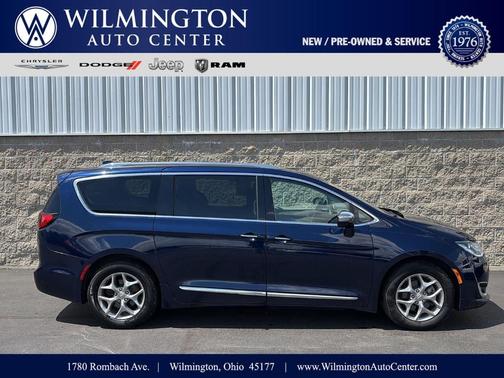 Jazz Blue Pearlcoat 2018 Chrysler Pacifica Limited