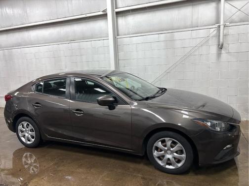 2015 Mazda Mazda3 i Sport
