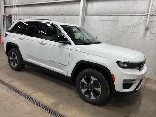 2023 Jeep Grand Cherokee 4xe Base