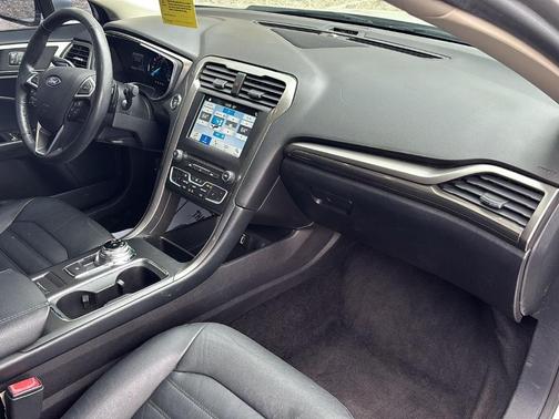 Ingot Silver 2017 Ford Fusion SE