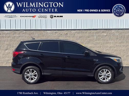 Agate Black 2019 Ford Escape SE