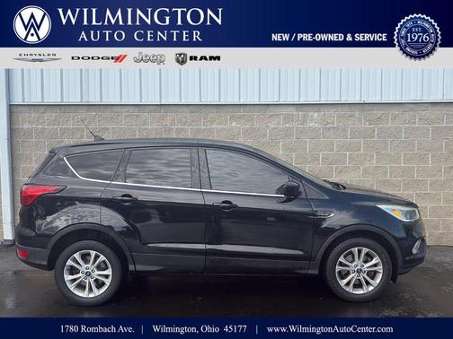 Agate Black 2019 Ford Escape SE