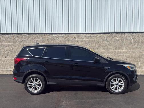 Agate Black 2019 Ford Escape SE